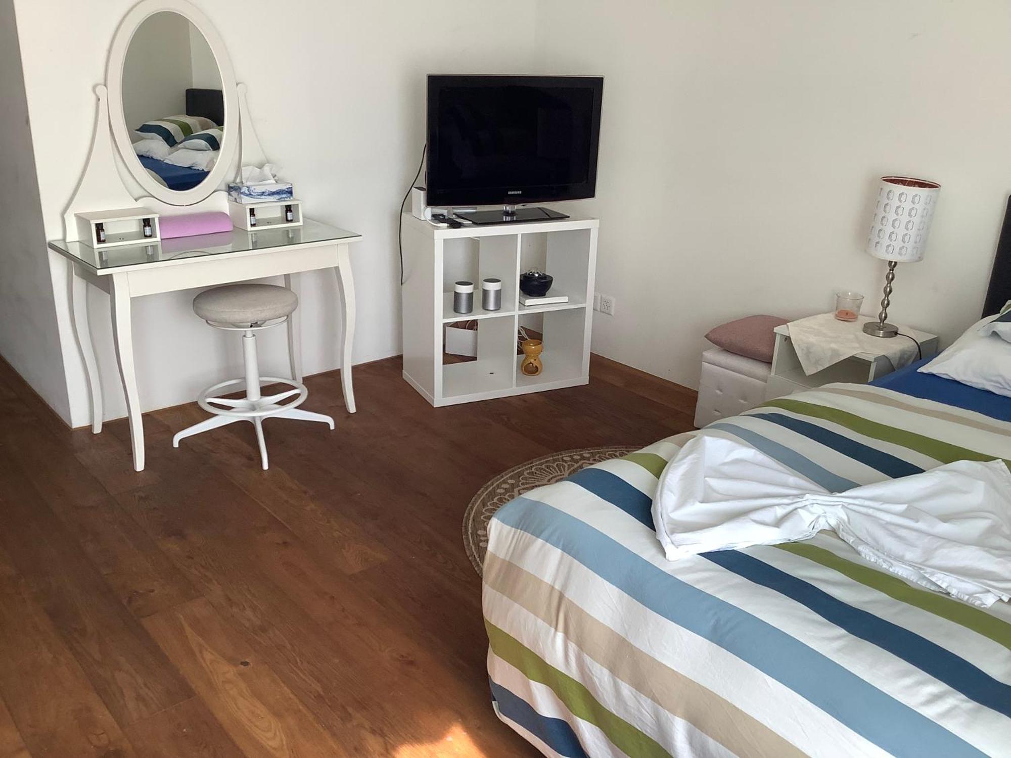 Chambre Spacieuse Et Confortable Avec Ecran Plat Oetwil an Der Limmat 外观 照片