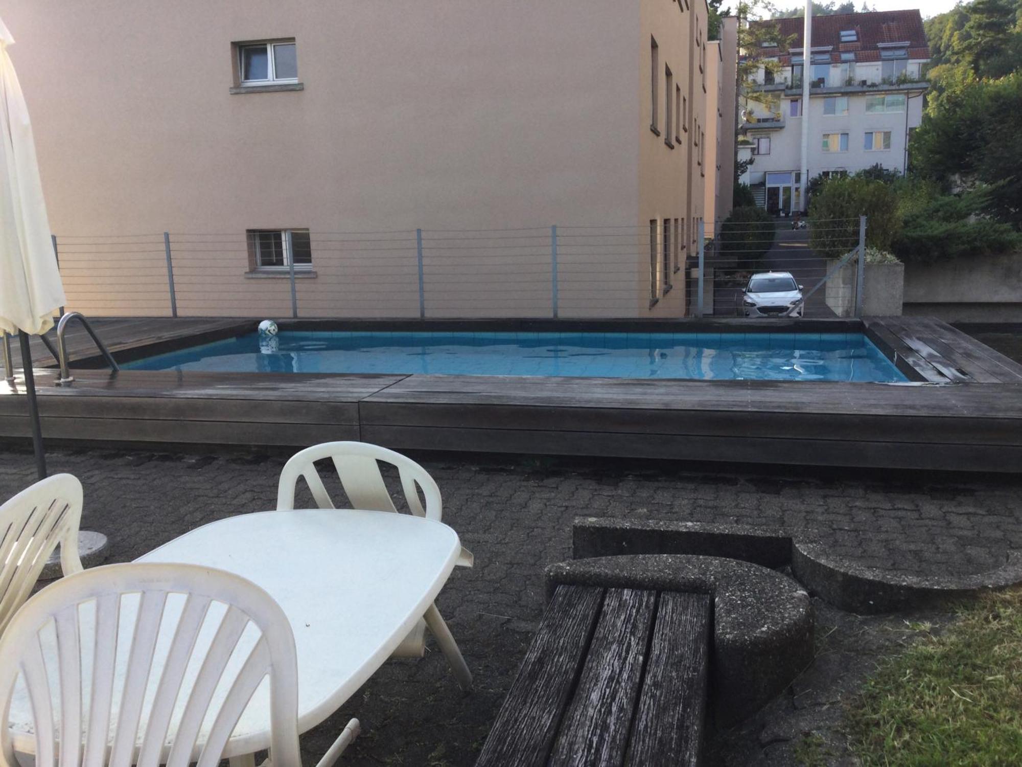 Chambre Spacieuse Et Confortable Avec Ecran Plat Oetwil an Der Limmat 外观 照片